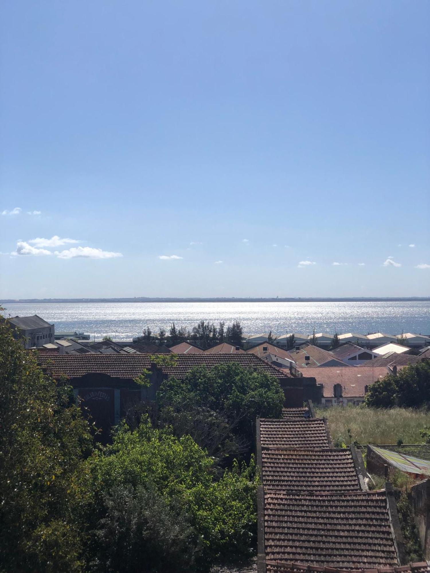 Hotel Quarto Com Vista Do Rio Tejo Lizbona Zewnętrze zdjęcie
